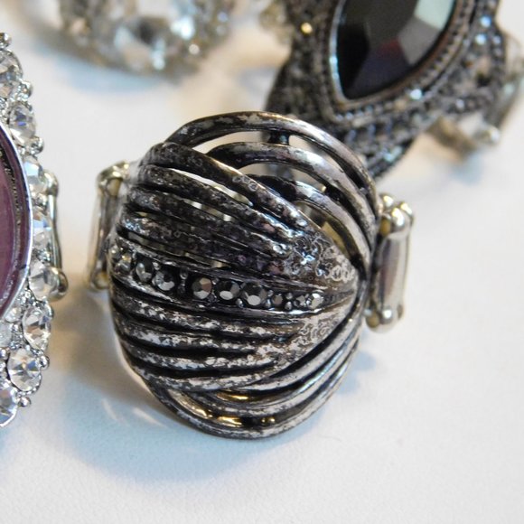 Bling Stretch Rings Assorted Lot of 8 Rings - Picture 6 of 9